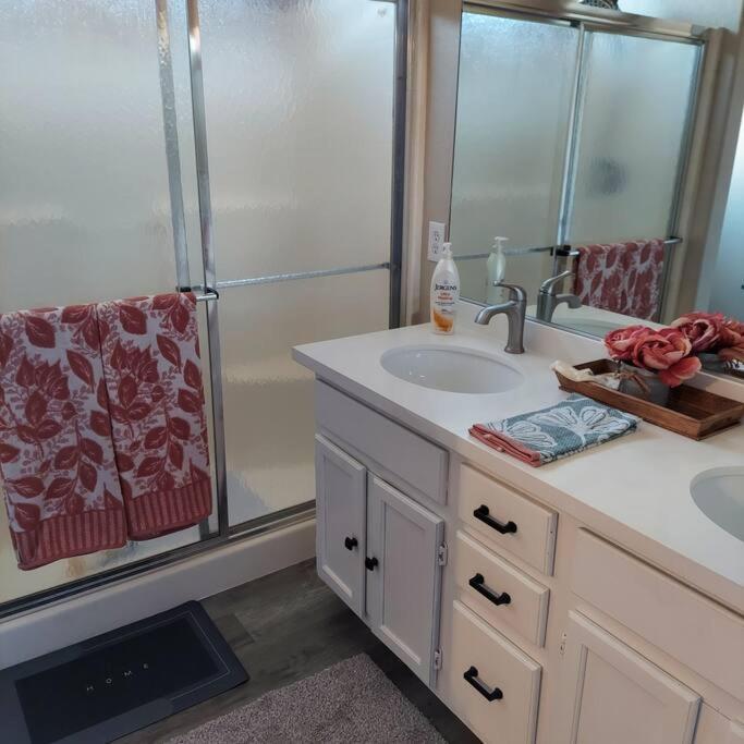 New Beautifully Remodeled Home In Las Vegas Ngoại thất bức ảnh